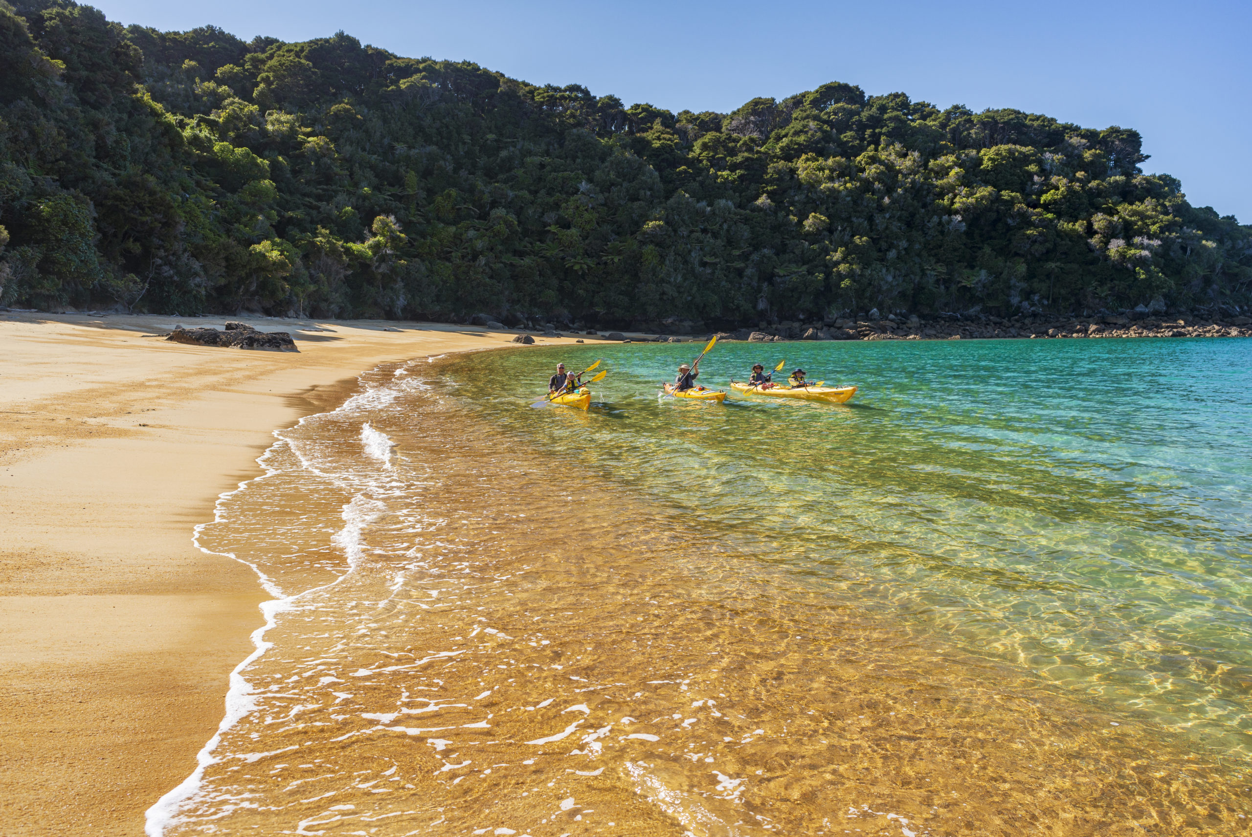 Kayaking Abel Tasman Print Res, taken by Oliver Weber, credit www.nelsontasman.nz